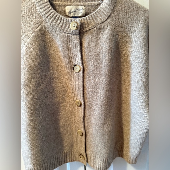 Universal Thread Button Up Short Sleeve Cardigan Tan Size Large - Picture 5 of 14